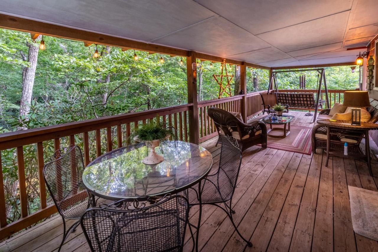 The Treehouse Villa Franklin Exterior photo